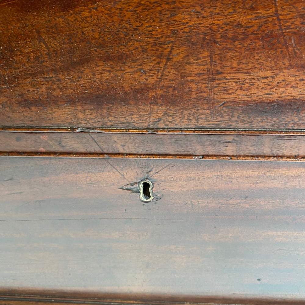 Georgian mahogany chest of drawers View XII