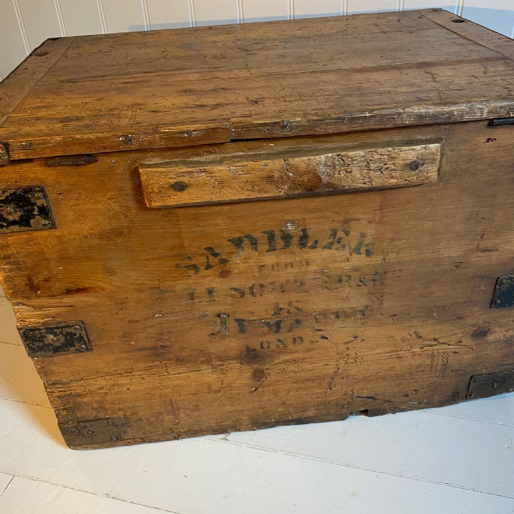 Pine campaign trunk View III