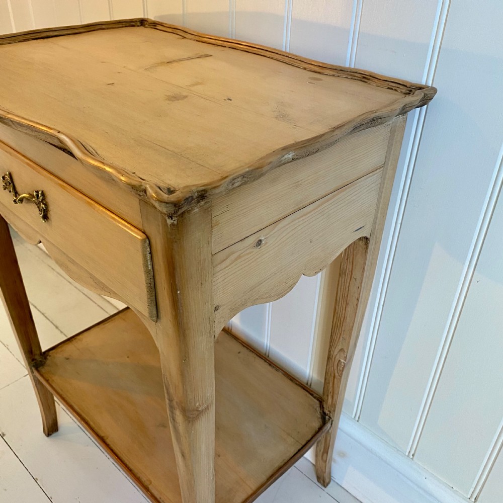 19th century French pine table View VIII