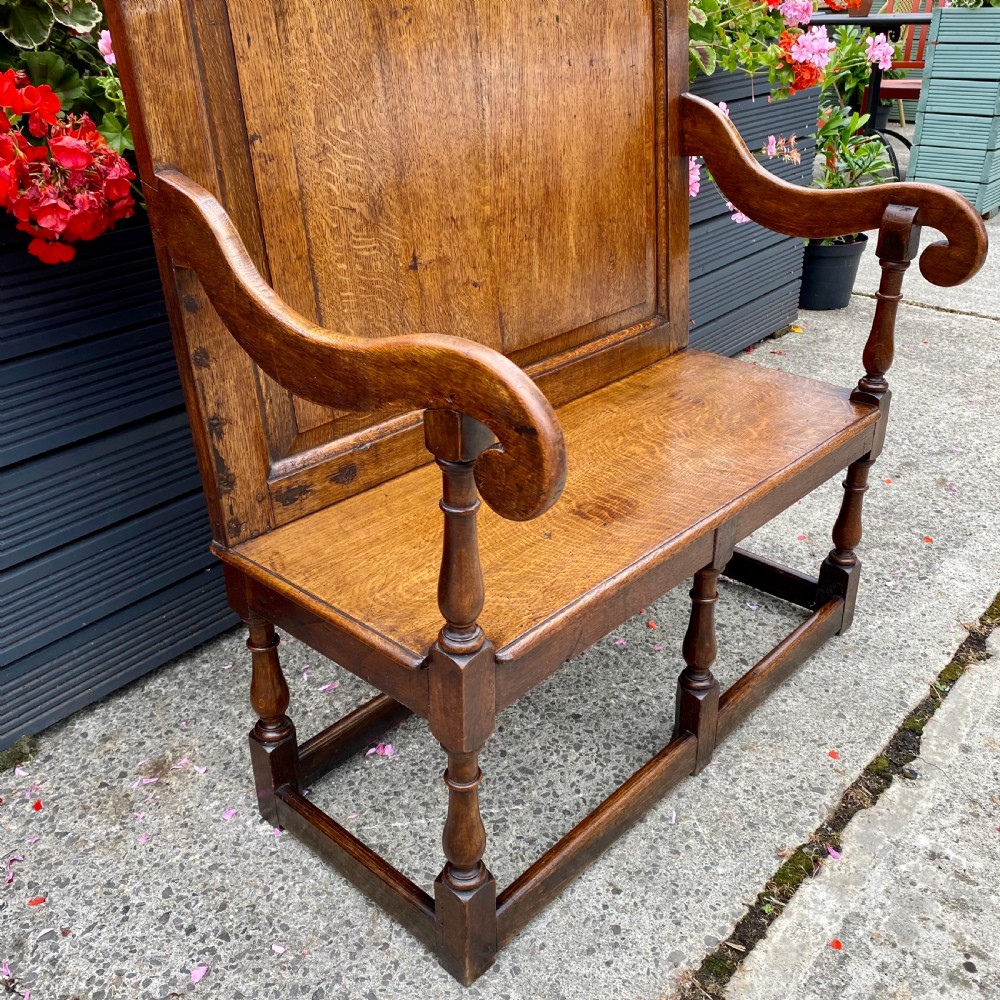 19th century oak settle View II