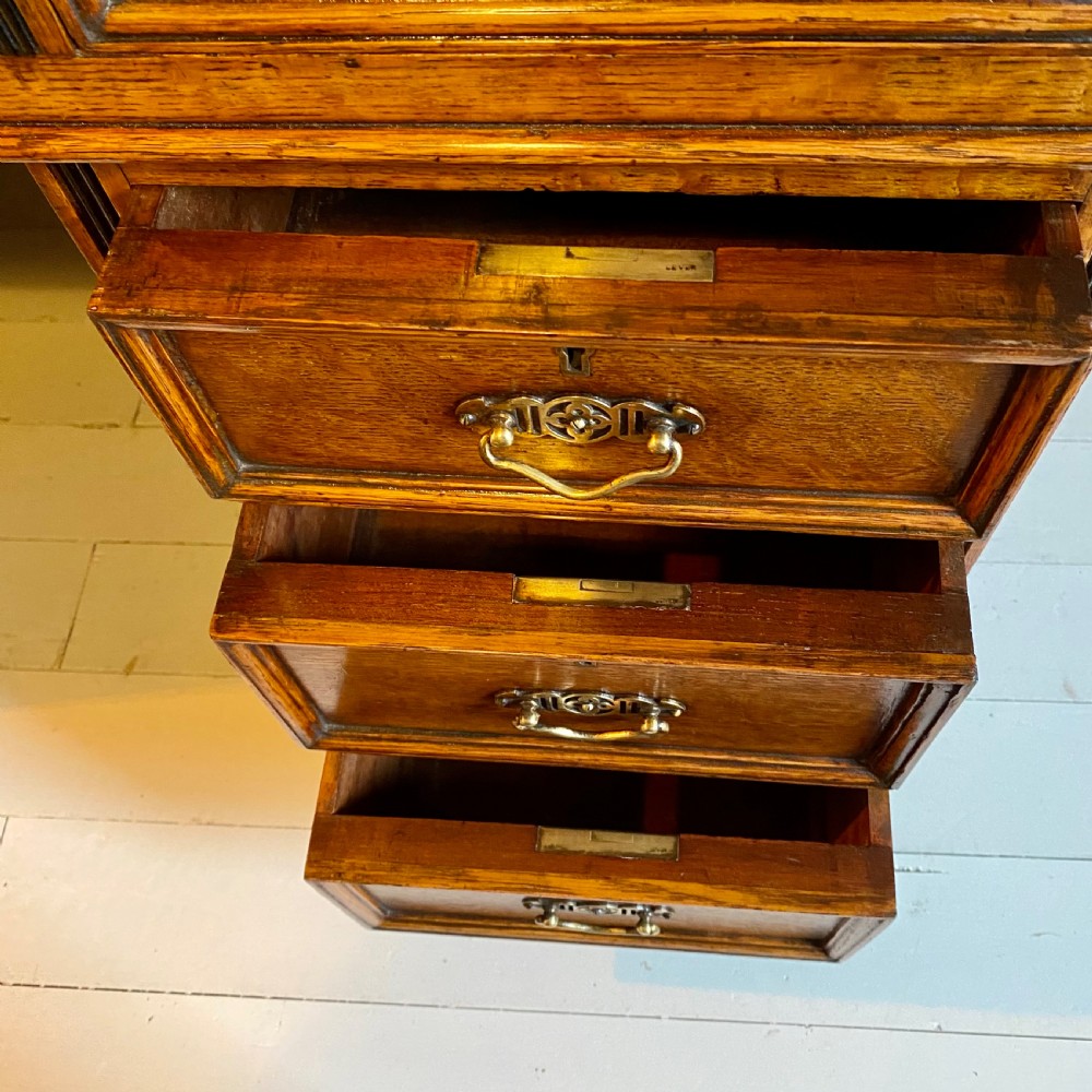 19th century oak pedestal desk View IV