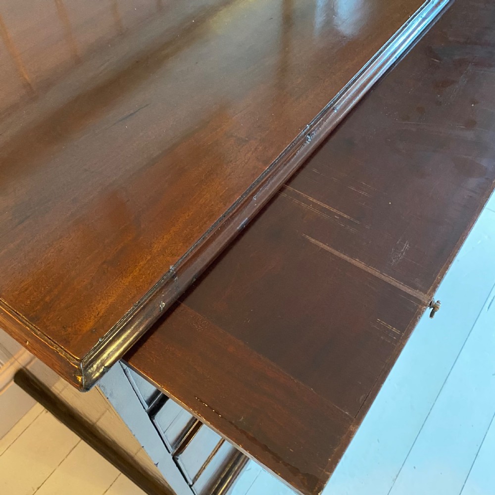 Georgian mahogany chest of drawers  View XVI