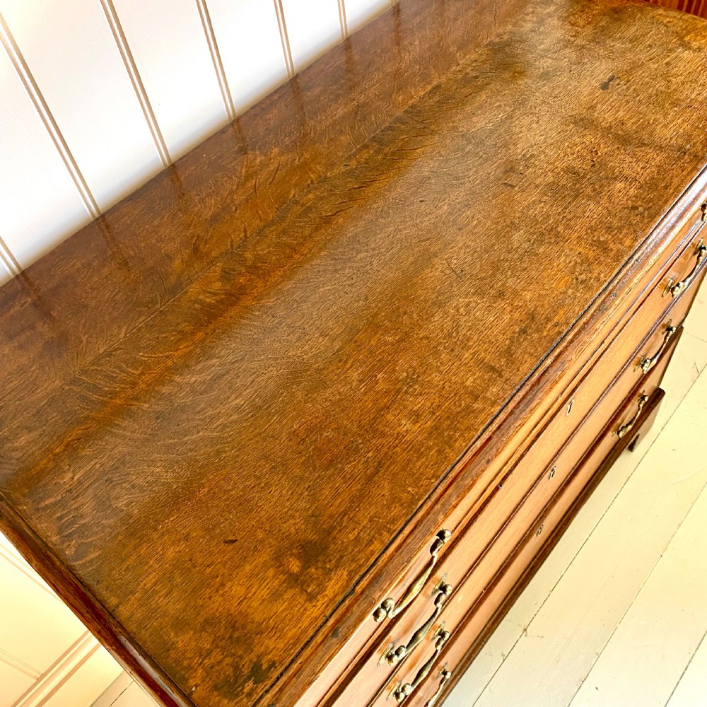 Georgian oak chest of drawers  View III