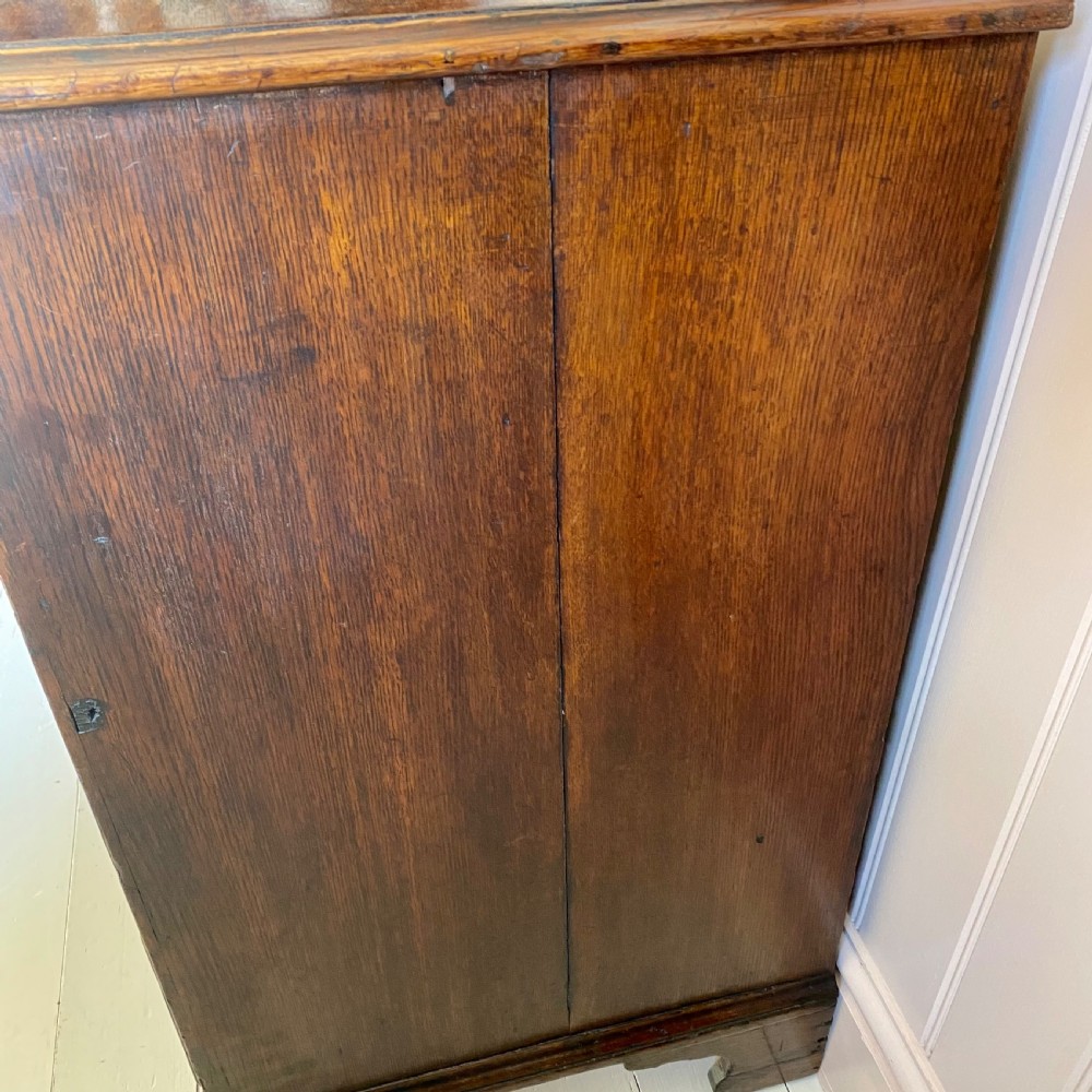 Georgian oak chest of drawers  View VI