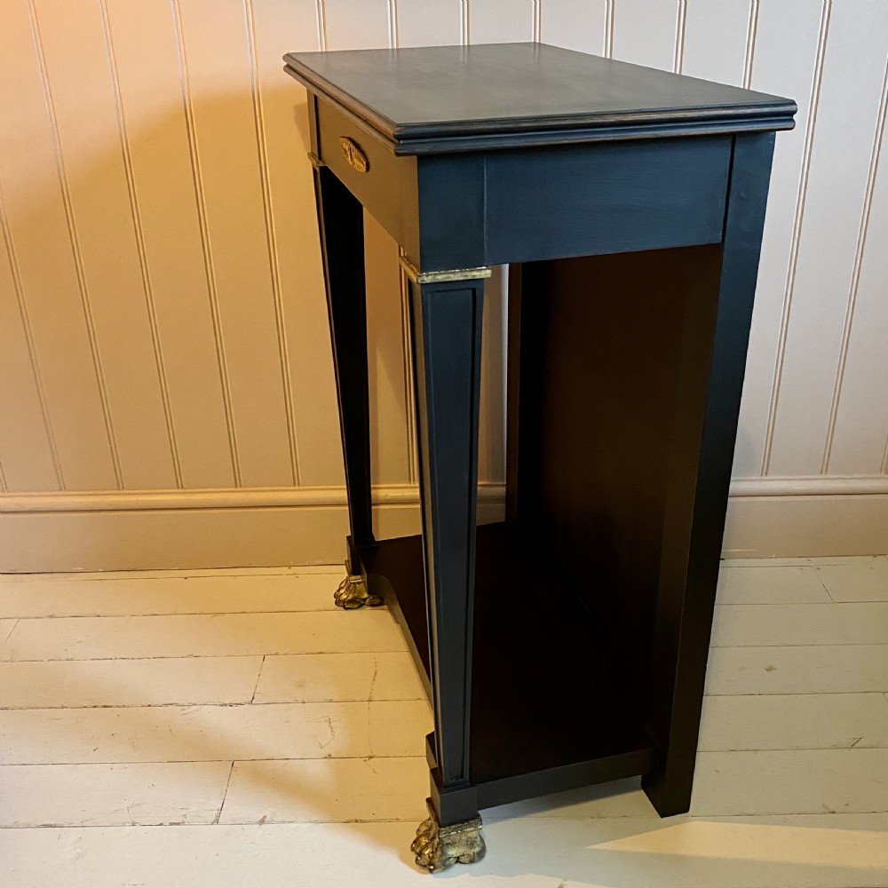 Pair of painted  consoles View XI