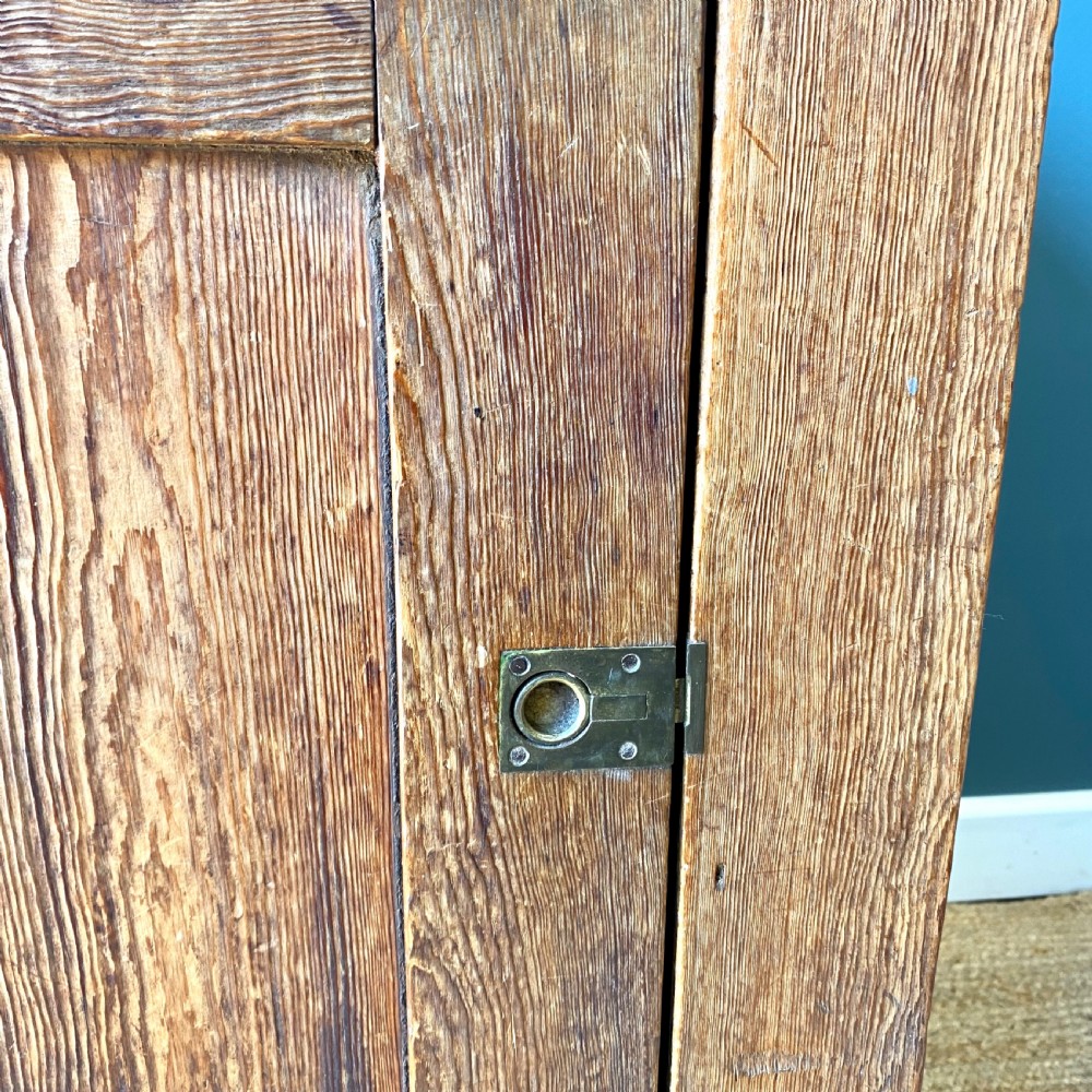 19th century pine cupboard  View III