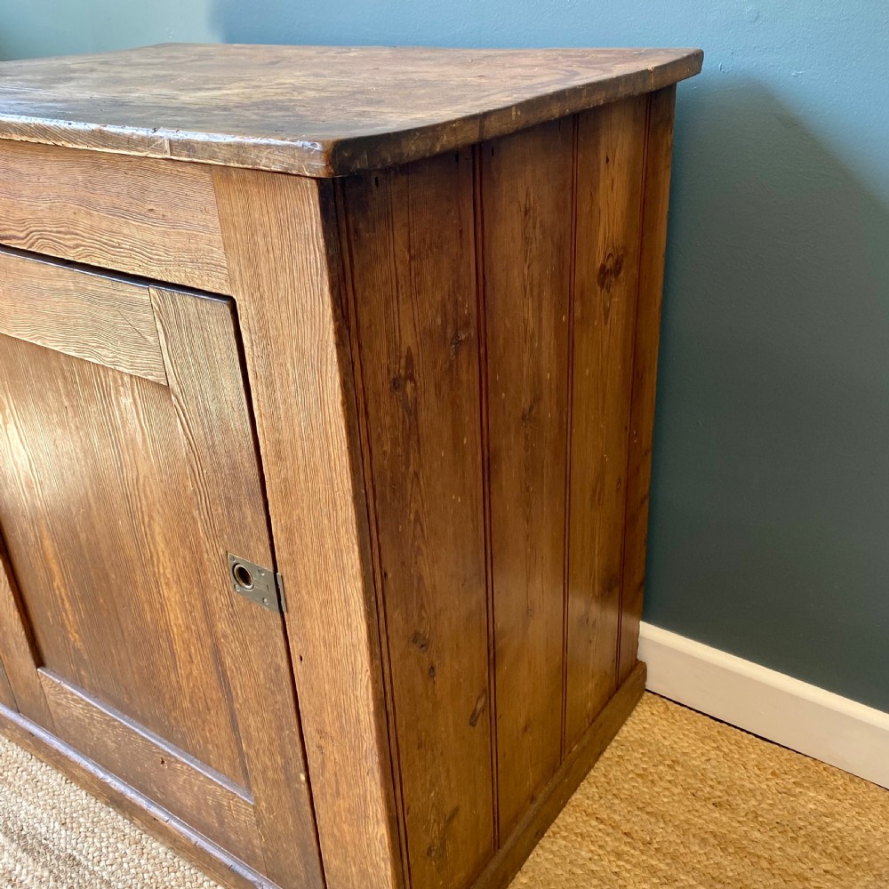 19th century pine cupboard  View VI
