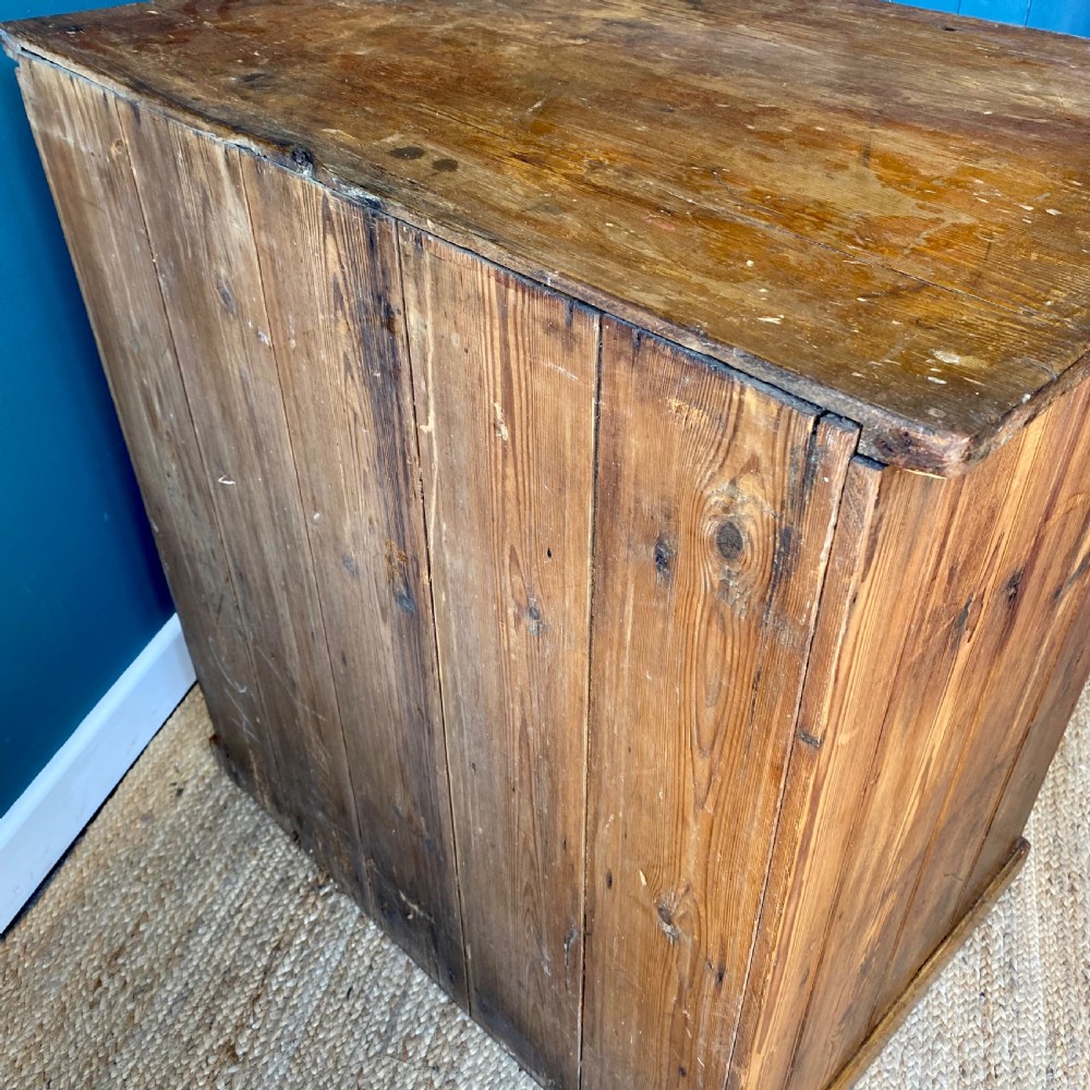 19th century pine cupboard  View VIII