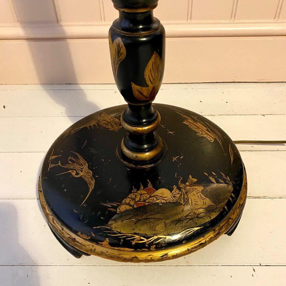 Chinoiserie standard lamp View IX