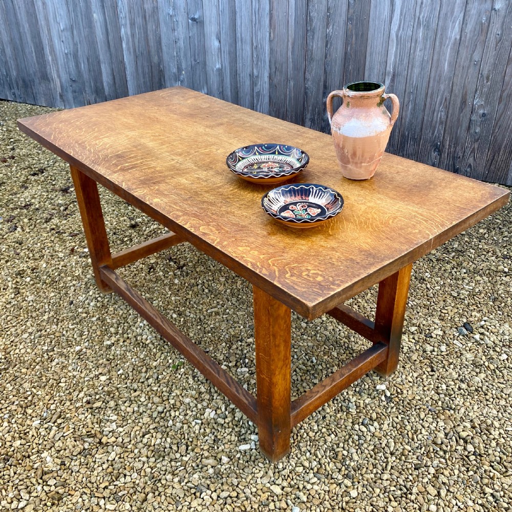 Arts and crafts oak dining table
