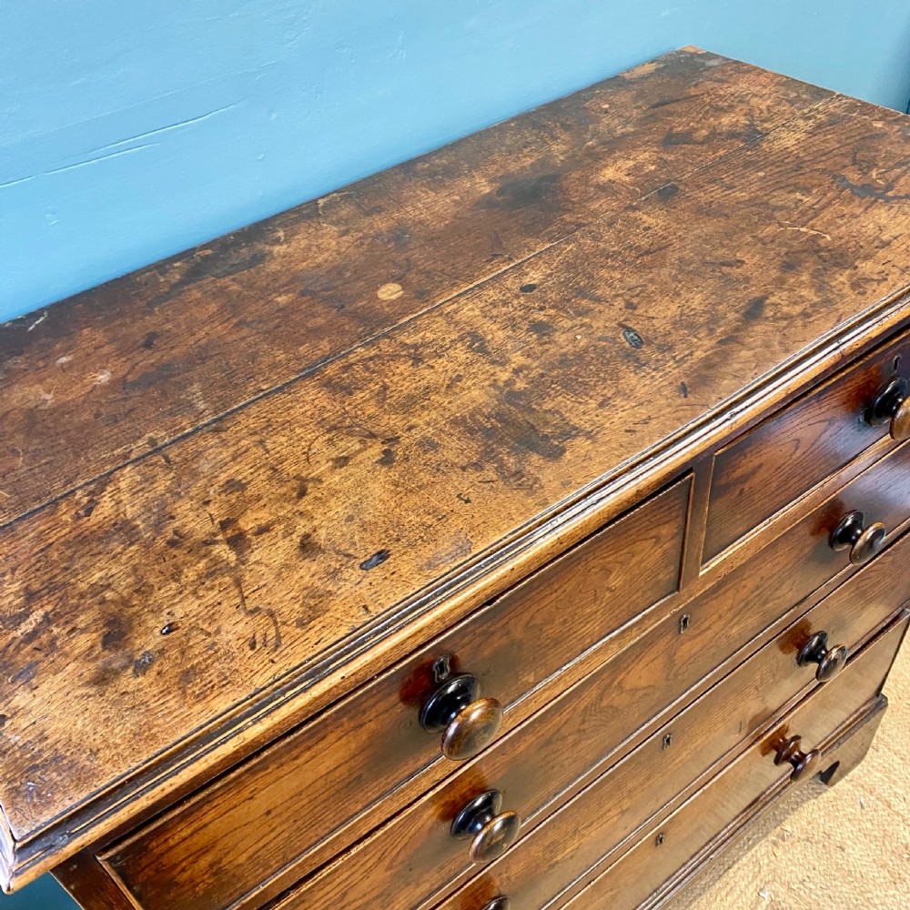 Georgian oak chest of drawers  View VI