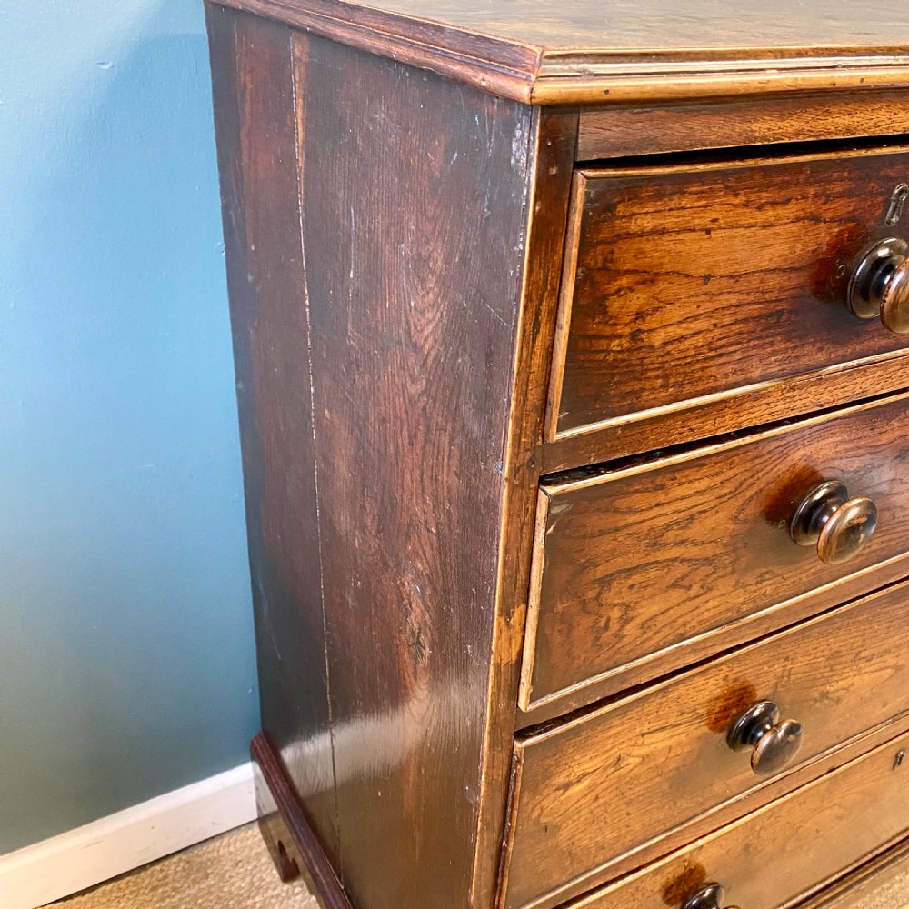 Georgian oak chest of drawers  View VII