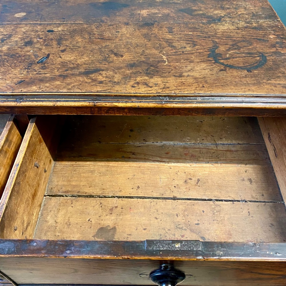 Georgian oak chest of drawers  View IX