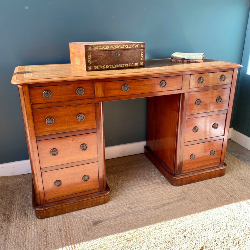 Mid 19th century mahogany desk