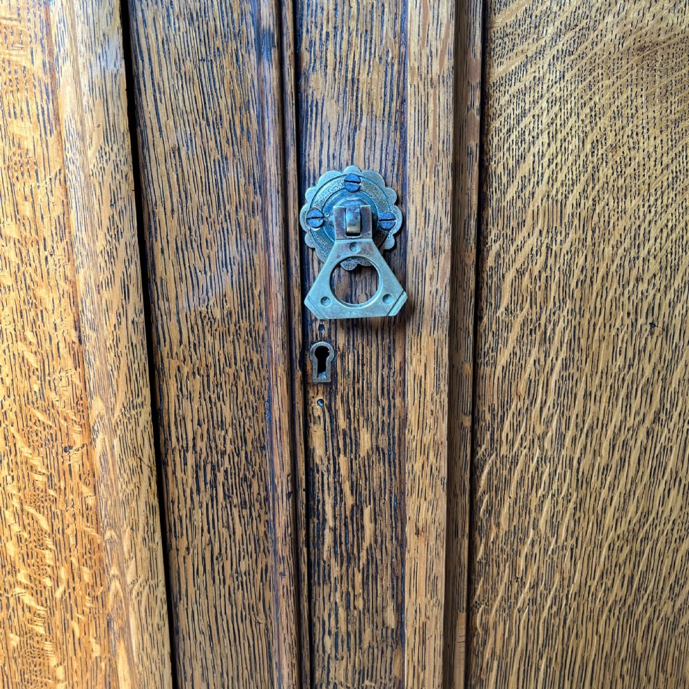 19th century oak estate cupboard  View XI