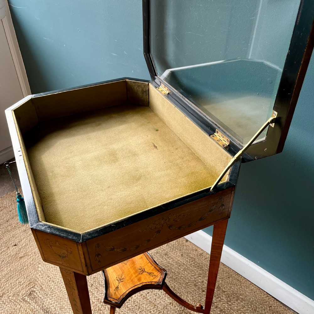 19th century satinwood bijouterie table View VIII