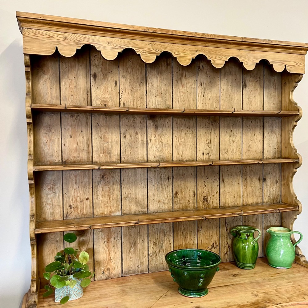 19th century pine dresser View III