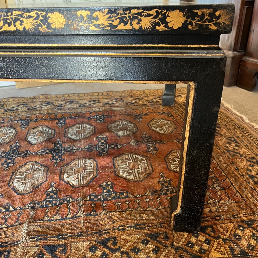 Lacquered chionoiserie coffee table View II