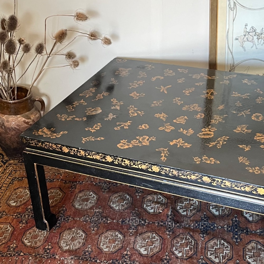Lacquered chionoiserie coffee table View VI
