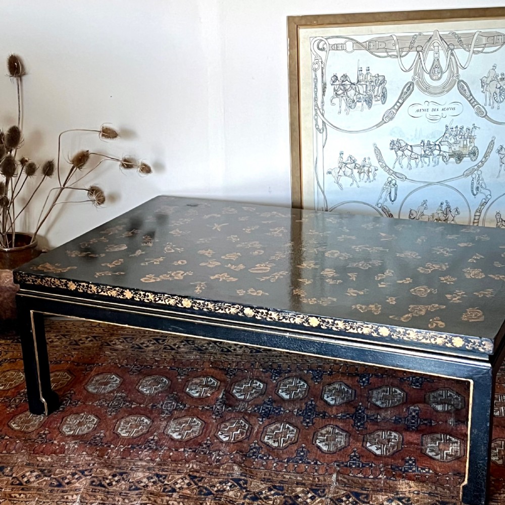 Lacquered chionoiserie coffee table View VII