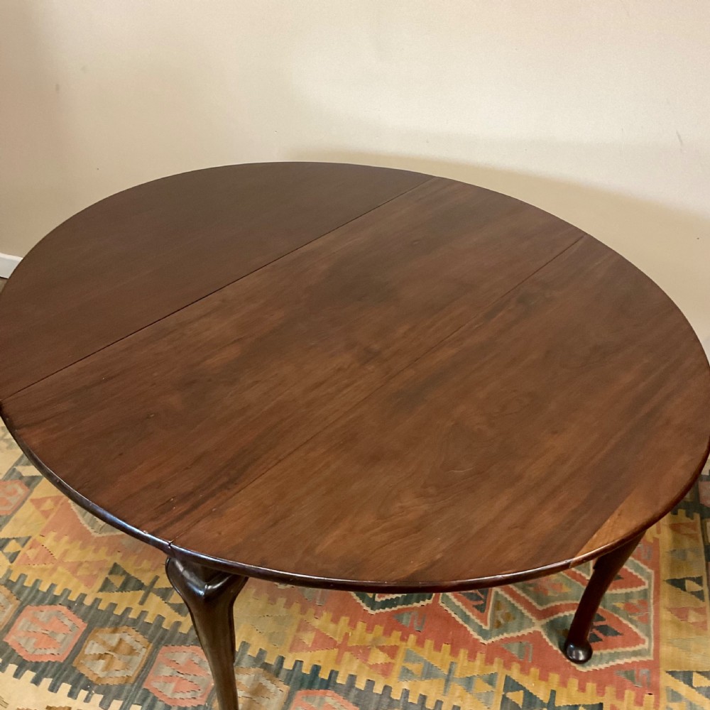 Georgian Cuban mahogany dining table View VII