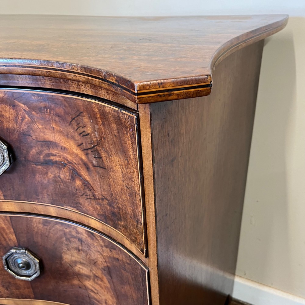 Georgian serpentine chest of drawers View VIII