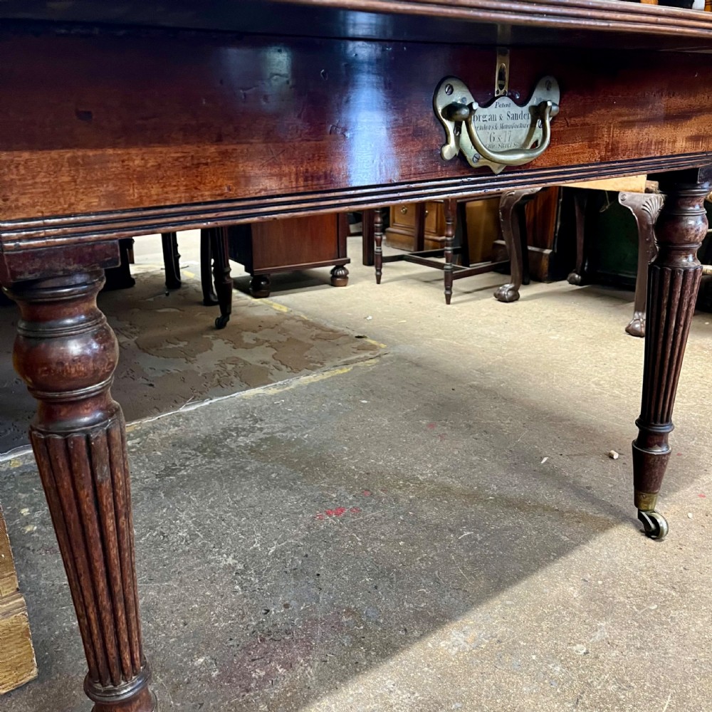 Morgan and Sanders mahogany dining table  View VI