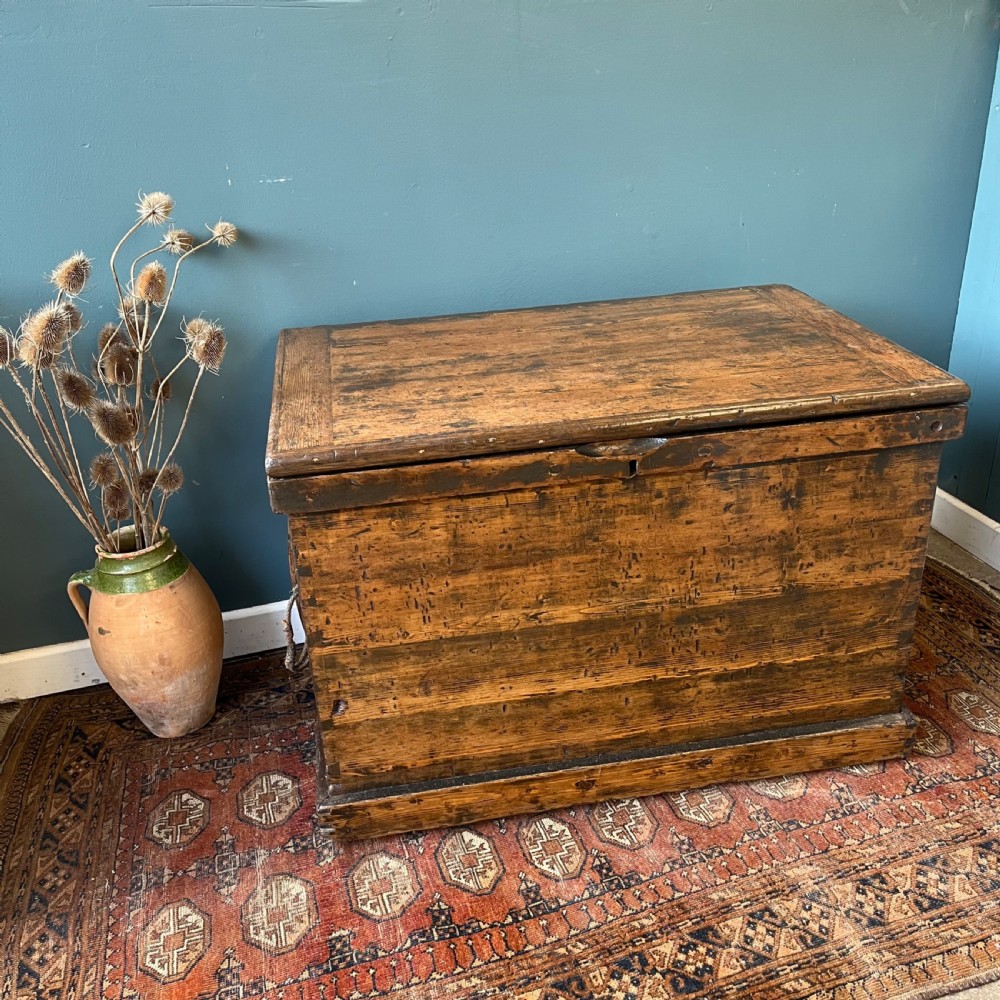 19th century trunk View VIII