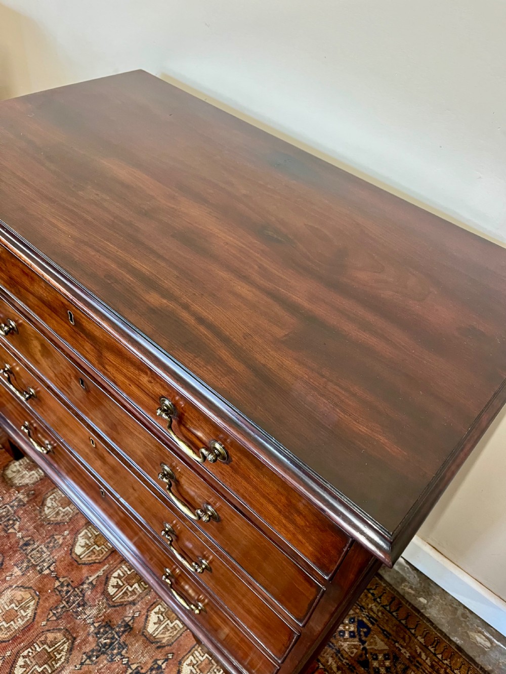 Georgian mahogany chest of drawers View IV