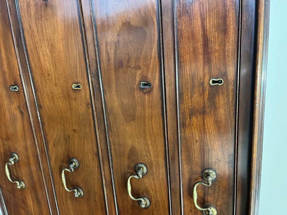 Georgian mahogany chest of drawers View VII