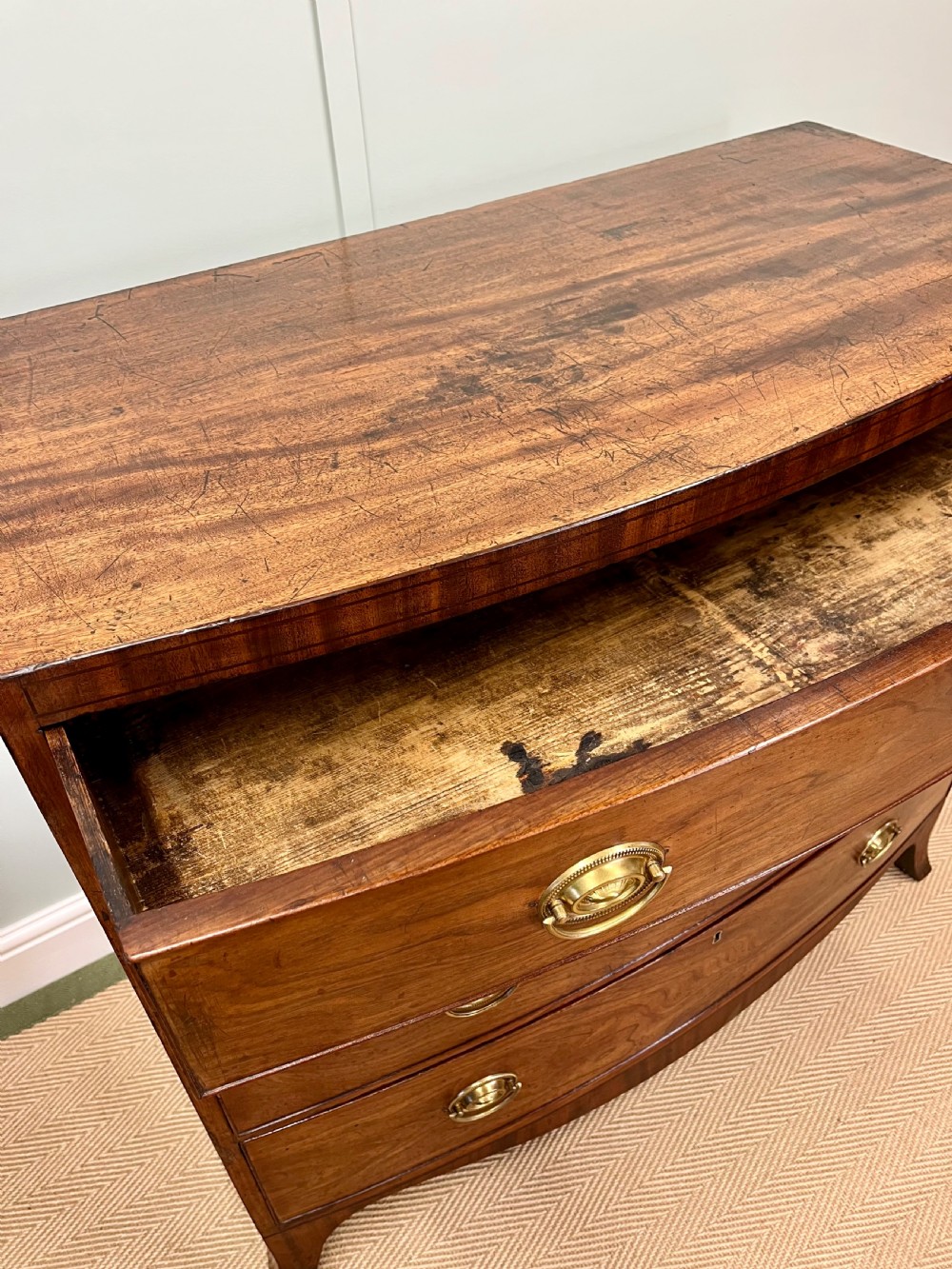 Regency bow fronted chest of drawers View VIII