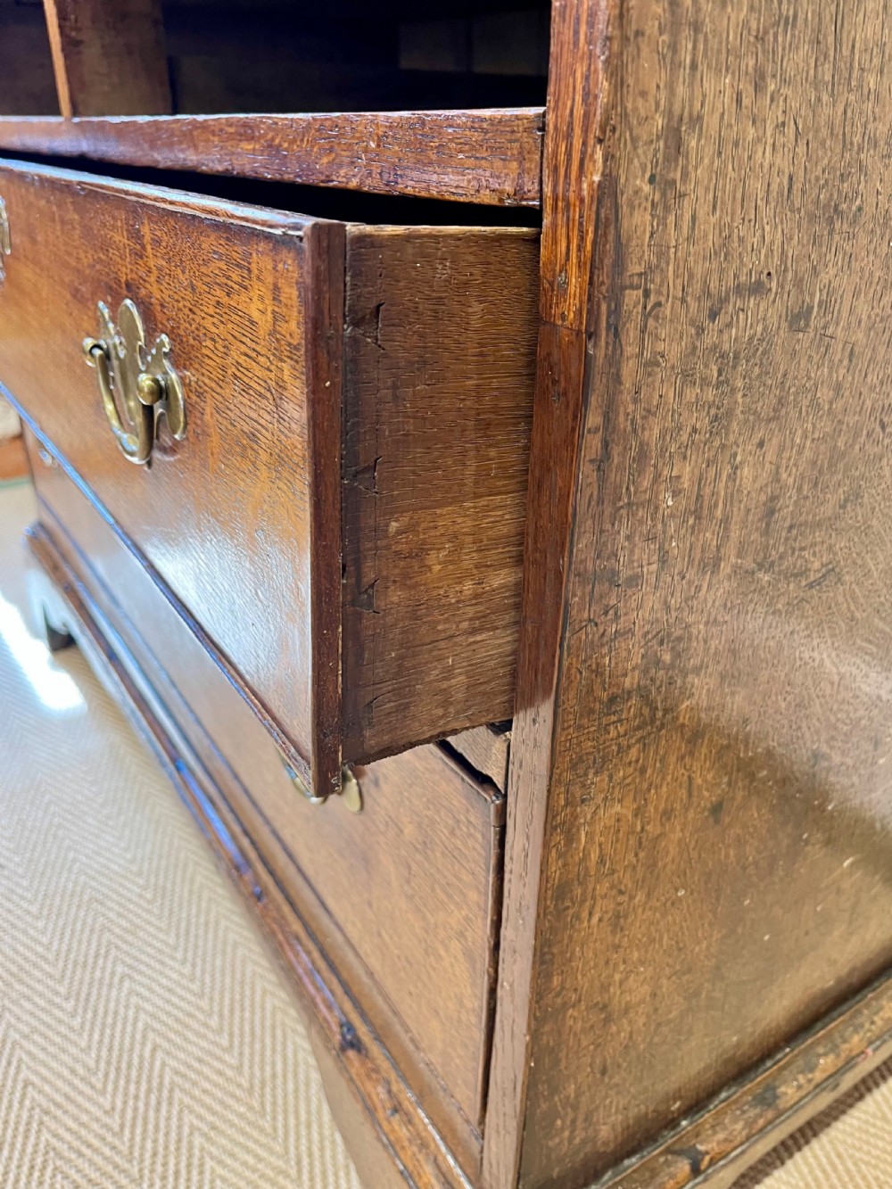 Early 18th century oak bureau  View XVII
