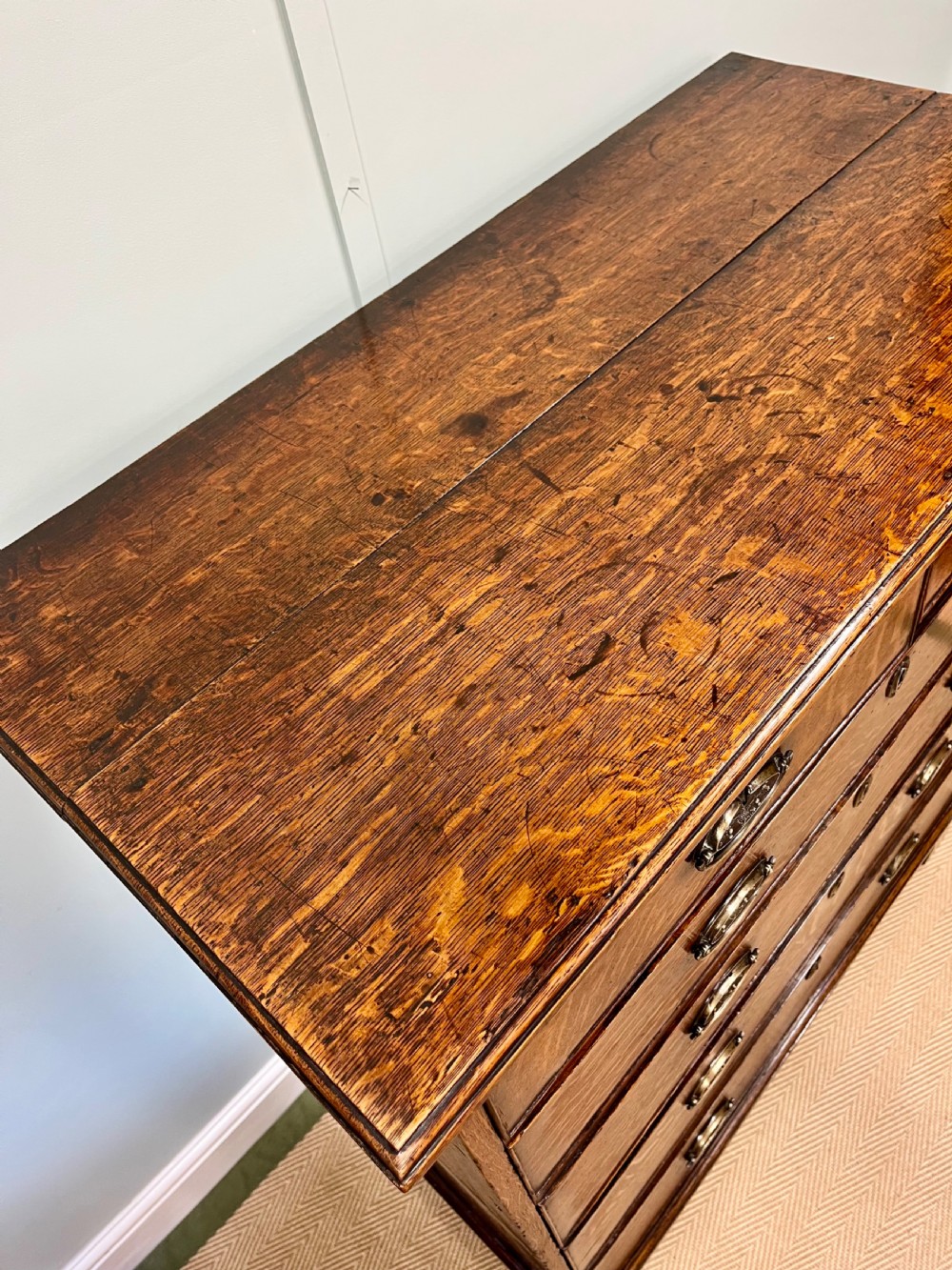 18th century oak chest of drawers View VI
