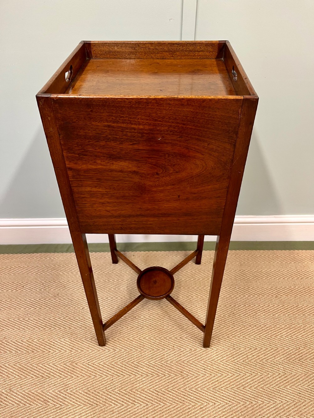 Georgian mahogany bedside pot cupboard View X