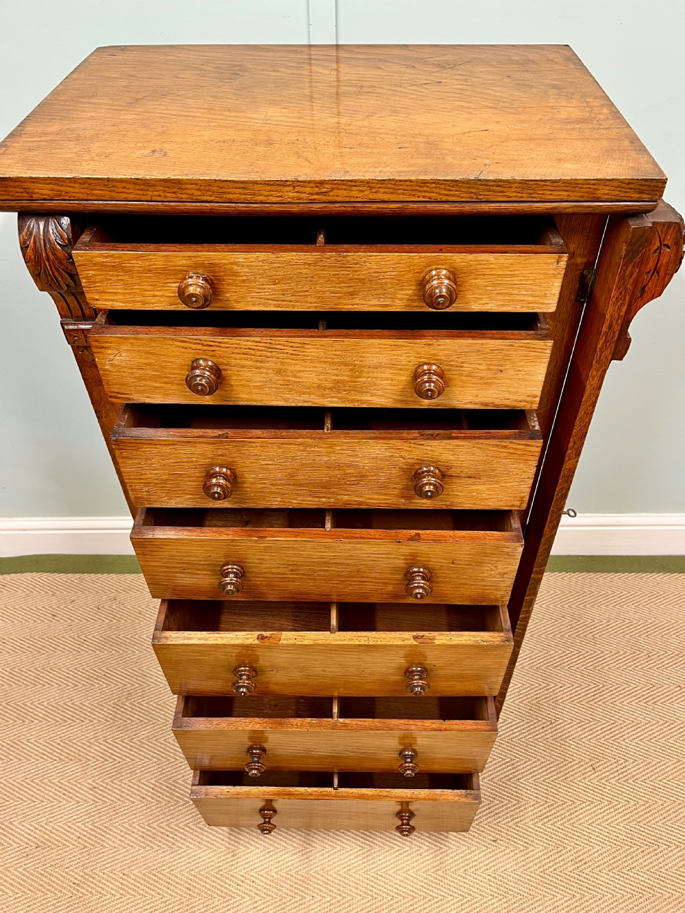 19th century oak Wellington chest View IV