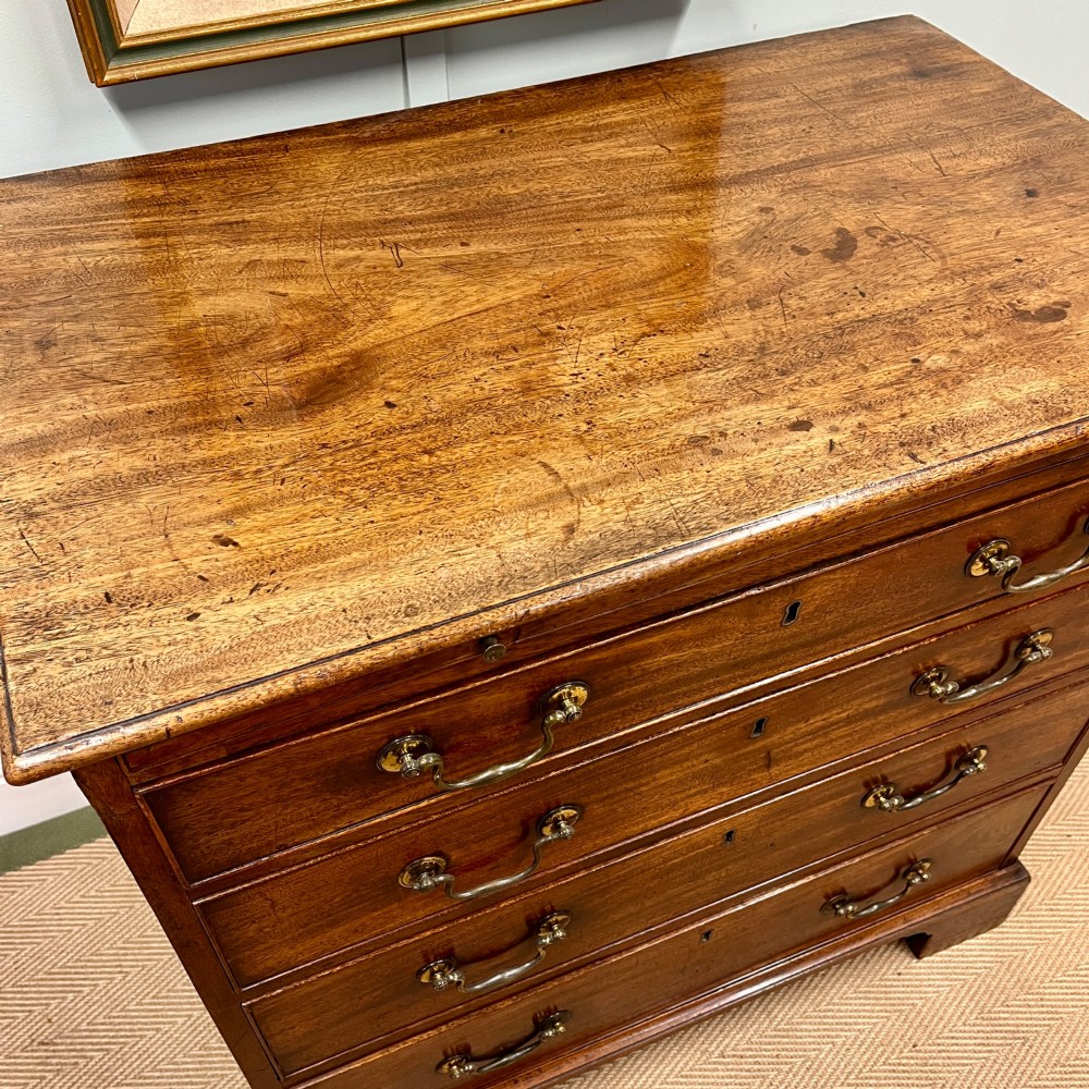Georgian mahogany chest of drawers View III