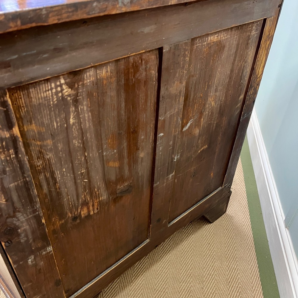 Georgian mahogany chest of drawers View X