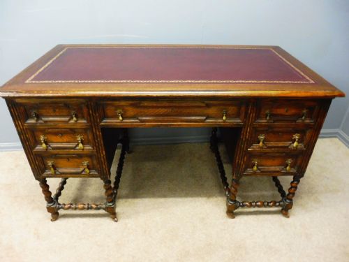Edwardian Oak Pedestal Desk with Inset Tooled Leather