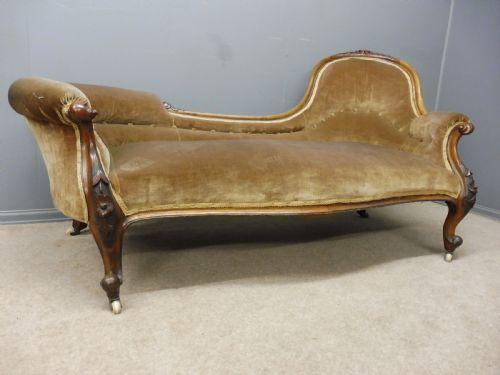 Victorian Walnut Chaise Longue