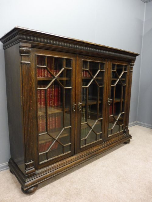 Good Quality 3 Door Edwardian Bookcase