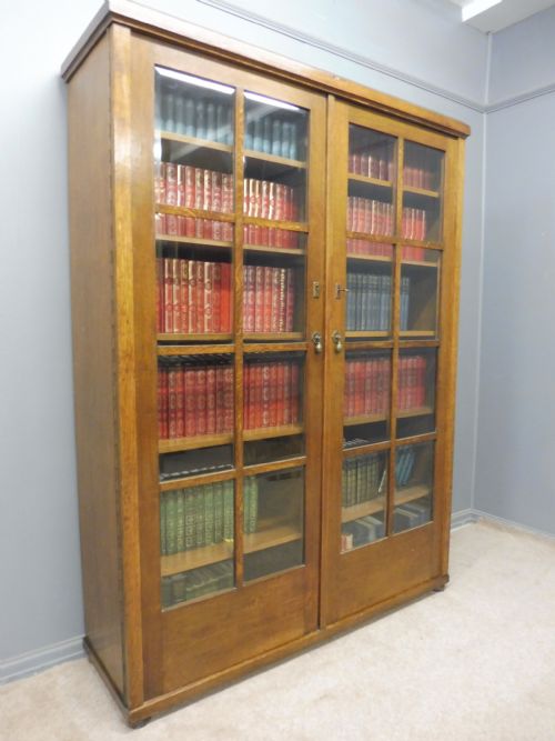 Oak  Bookcase