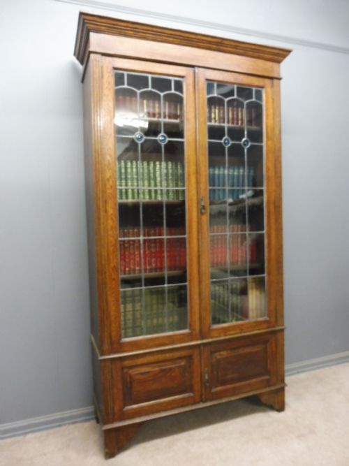 Oak Arts and Crafts Bookcase Circa 1910