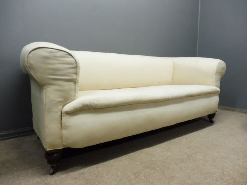 Victorian Chesterfield Sofa with Oak Legs