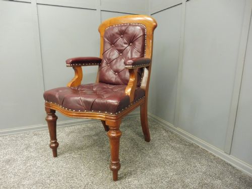 Victorian Desk or Library Chair