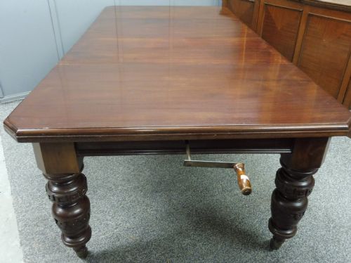 Victorian Mahogany Extending Dining Table with Wind Out Action