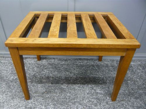 Splendid Oak Edwardian Luggage Suitcase Stand C1920