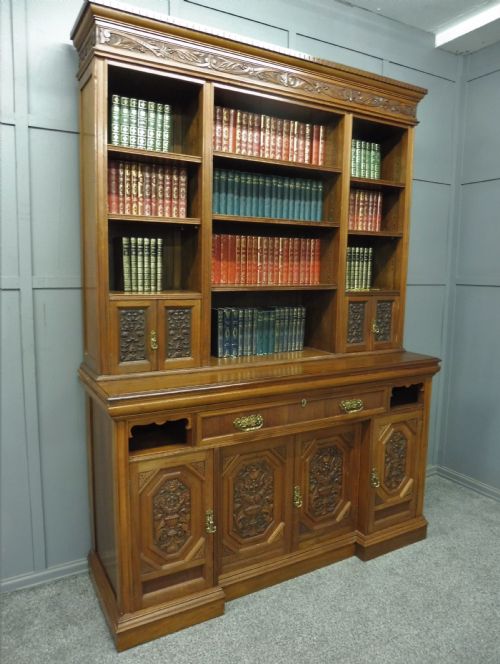 Good 19th Century Walnut Bookcase
