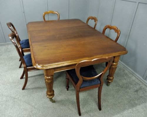 fig 1. VICTORIAN MAHOGANY EXTENDING DINING TABLE AND 6 CHAIRS