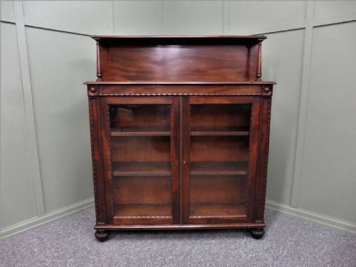 Fine Quality Chiffioner Bookcase Attributed to Gillows of Lancaster