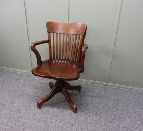 Adjustable Office/desk Chair